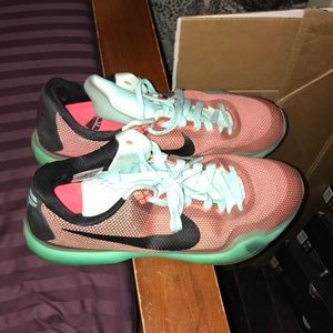 Kobe 10 “Easter”